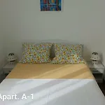A1 Marina, Okrug Gornji