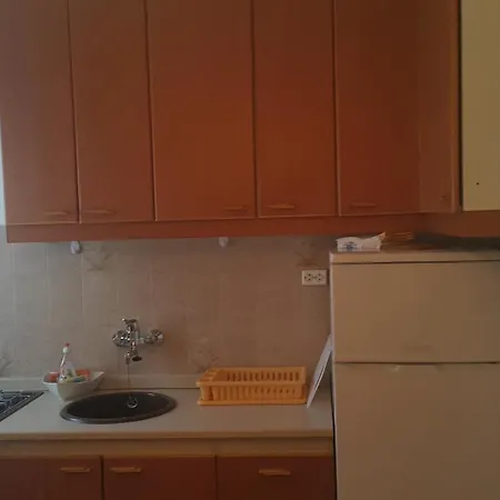 A1 Marina, Okrug Gornji