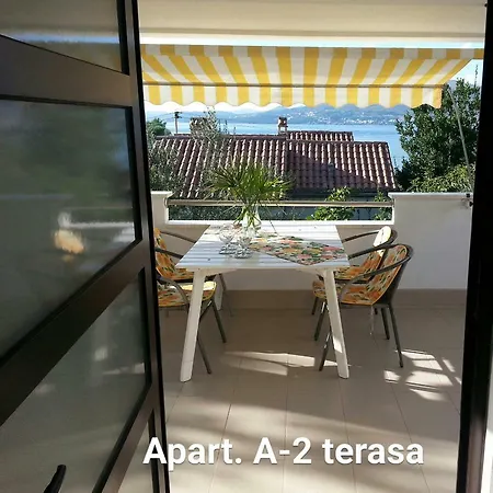 شقة A1 Marina, Okrug Gornji تروغير