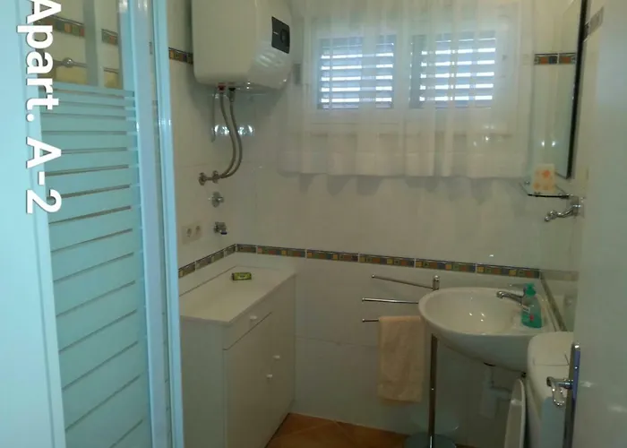 A1 Marina, Okrug Gornji * Trogir