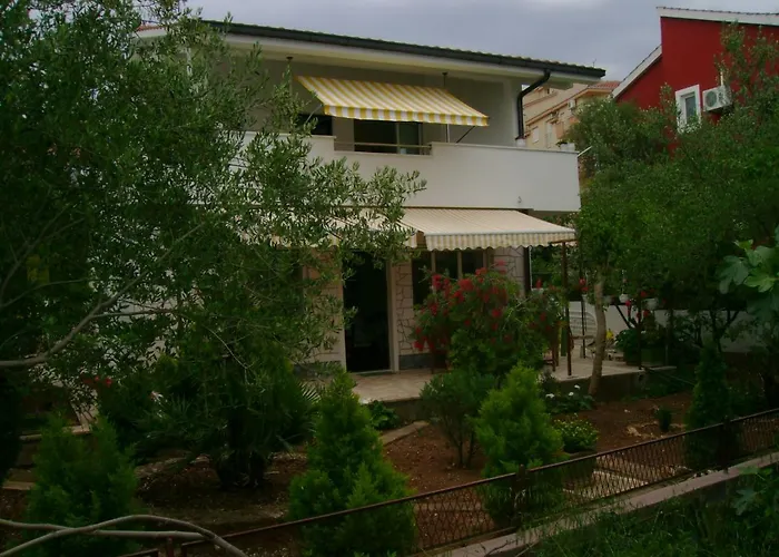 A1 Marina, Okrug Gornji Daire